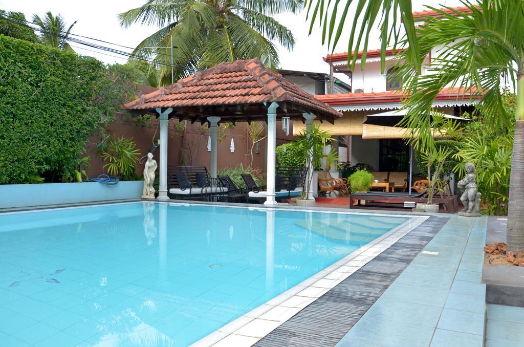 Ayubowan Guesthouse Negombo Esterno foto